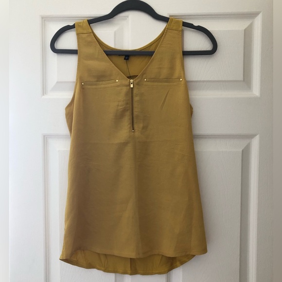 Women’s express gold top - Picture 3 of 4